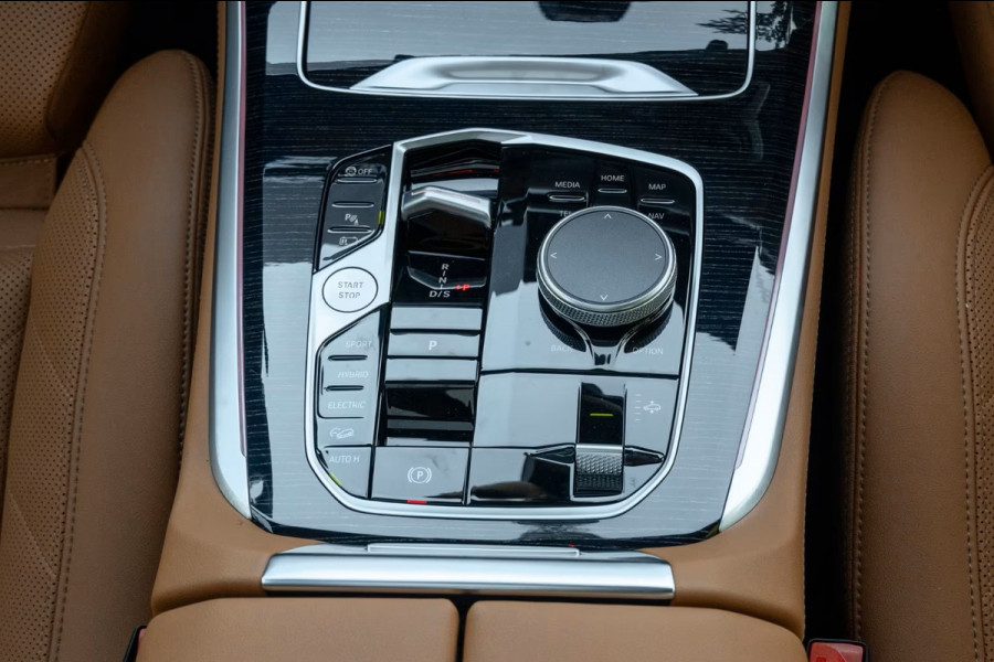 BMW X5 xDrive50e M-SPORT Pro ** LED, COGNAC LEDER, NAVI+, PANO, DR.ASS+, TREKH, 22-invh LMV, LUCHT ** Ex BMW - UNFALLFREI ** ** INFORMEER OOK NAAR ONZE AANTREKKELIJKE FINANCIAL-LEASE TARIEVEN **