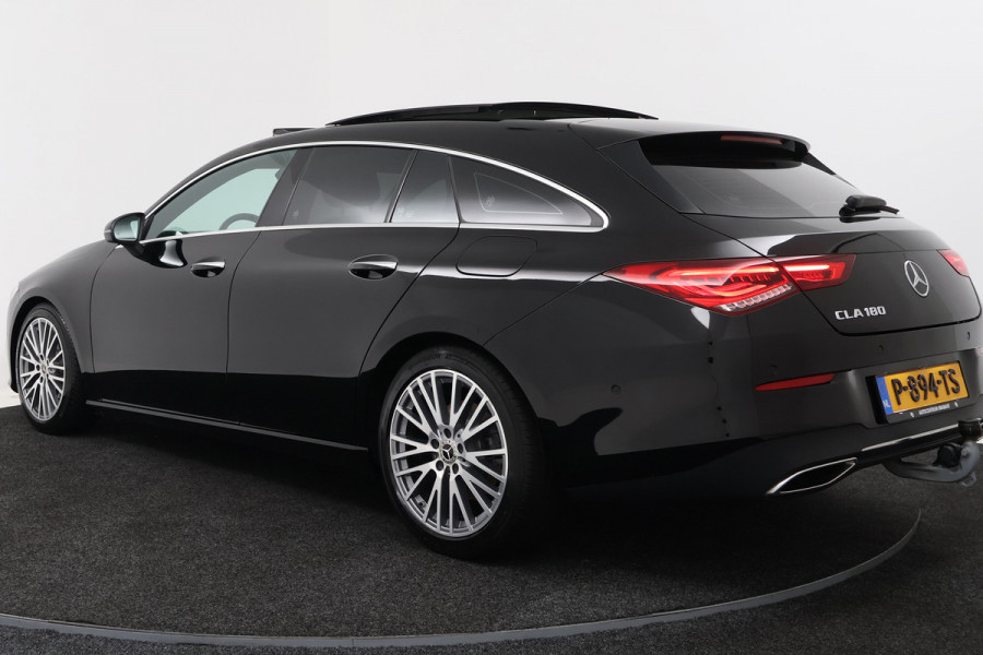 Mercedes-Benz CLA-Klasse Shooting Brake 180 Solution Luxury (PANORAMADAK, SFEERVERLICHTING, CAMERA, TREKHAAK WEGKLAPBAAR)