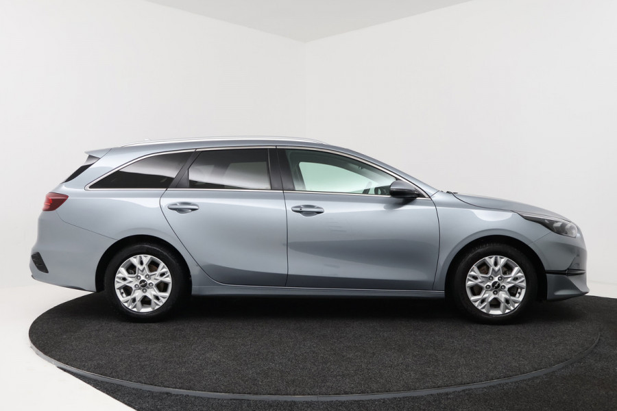 Kia Ceed Sportswagon 1.0 T-GDi DynamicPlusLine (TREKHAAK AFNEEMBAAR, STOEL-/STUURVERWARMING, CAMERA, ADAPTIVE CRUISE, CARPLAY)