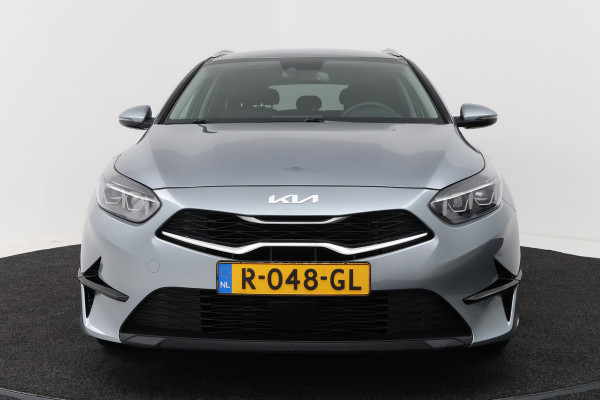 Kia Ceed Sportswagon 1.0 T-GDi DynamicPlusLine (TREKHAAK AFNEEMBAAR, STOEL-/STUURVERWARMING, CAMERA, ADAPTIVE CRUISE, CARPLAY)