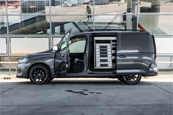 Volkswagen Caddy Cargo Maxi 2.0 TDI DSG | L+R Schuifdeur | Camera | CarPlay | Trekhaak | LED Koplampen | Stoelverwarming | MF Stuur | Betimmering | Nieuwe APK