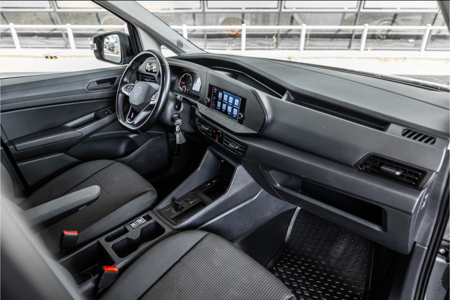 Volkswagen Caddy Cargo Maxi 2.0 TDI DSG | L+R Schuifdeur | Camera | CarPlay | Trekhaak | LED Koplampen | Stoelverwarming | MF Stuur | Betimmering | Nieuwe APK