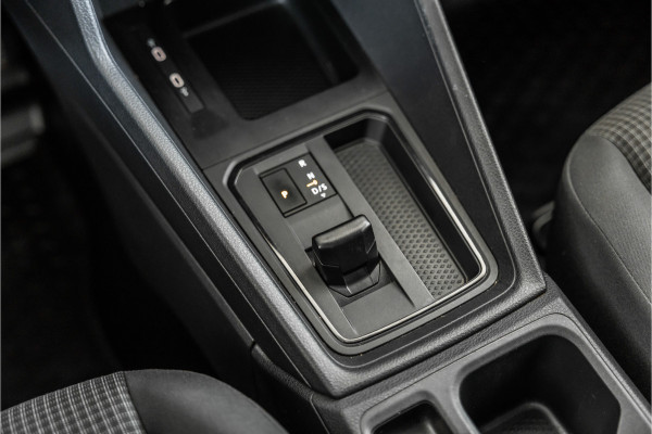 Volkswagen Caddy Cargo Maxi 2.0 TDI DSG | L+R Schuifdeur | Camera | CarPlay | Trekhaak | LED Koplampen | Stoelverwarming | MF Stuur | Betimmering | Nieuwe APK