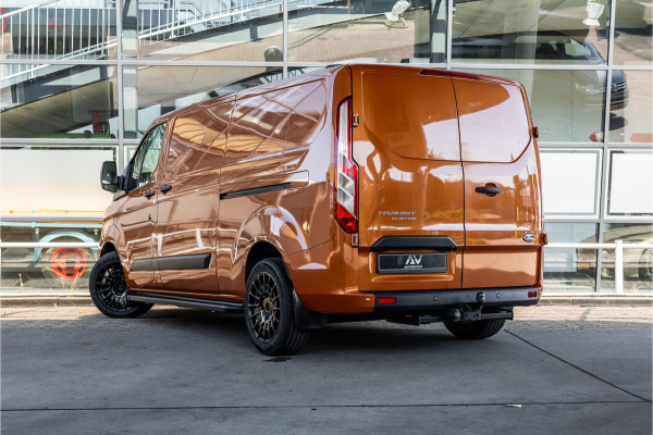 Ford Transit Custom 300 2.0 TDCI L2H1 | Raptor Edition | CarPlay | Camera | Trekhaak | PDC V+A | Nieuwe APK | Stoelverwarming | PDC V+A
