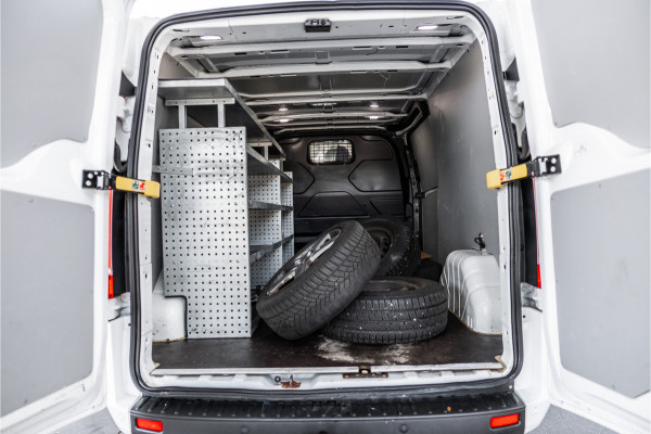 Ford Transit Custom 300 2.0 TDCI L2H1 | Raptor Edition | CarPlay | Camera | Trekhaak | PDC V+A | Nieuwe APK | Stoelverwarming | PDC V+A