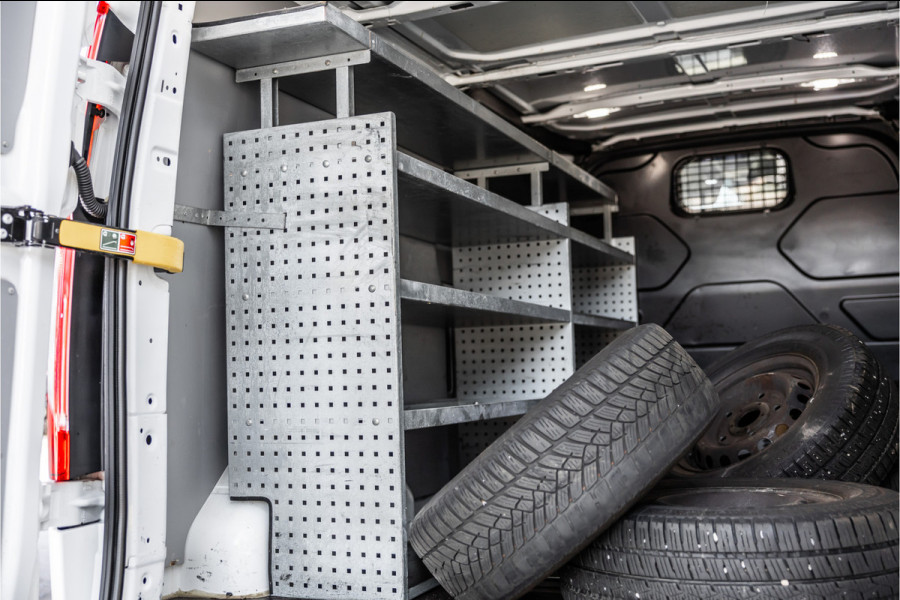 Ford Transit Custom 300 2.0 TDCI L2H1 | Raptor Edition | CarPlay | Camera | Trekhaak | PDC V+A | Nieuwe APK | Stoelverwarming | PDC V+A