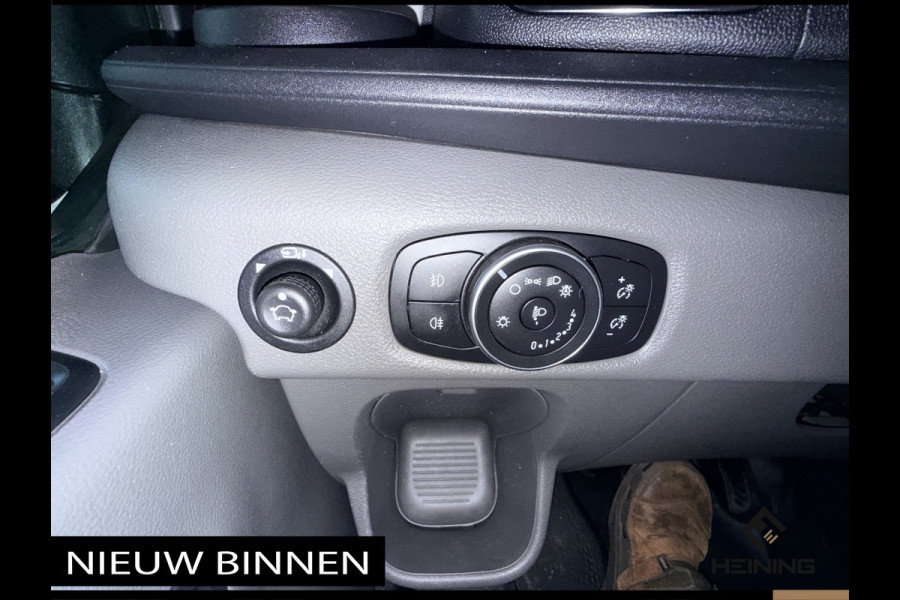 Ford Transit 350 2.0 TDCI L2H2 Limited. 185 PK Automaat. Nav. Apple-carplay. camera. bi-xenon. trekhaak. 1 eigenaar.