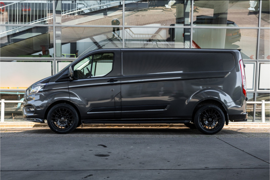 Ford Transit Custom 300 2.0 TDCI L2H1 | Raptor Edition | Camera | CarPlay | Trekhaak | Stoelverwarming | Lane Assist | PDC V+A | Nieuwe APK