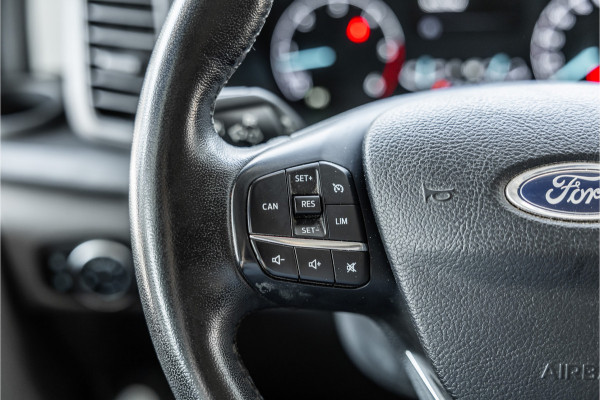 Ford Transit Custom 300 2.0 TDCI L2H1 | Raptor Edition | Camera | CarPlay | Trekhaak | Stoelverwarming | Lane Assist | PDC V+A | Nieuwe APK