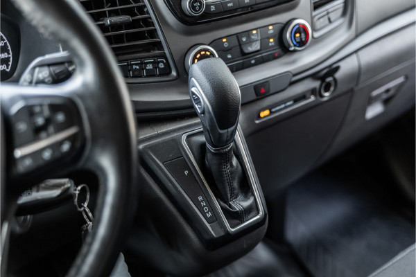 Ford Transit Custom 300 2.0 TDCI L2H1 | Raptor Edition | Camera | CarPlay | Trekhaak | Stoelverwarming | Lane Assist | PDC V+A | Nieuwe APK