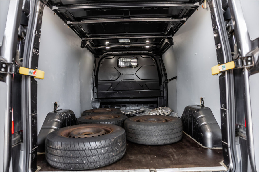 Ford Transit Custom 300 2.0 TDCI L2H1 | Raptor Edition | Camera | CarPlay | Trekhaak | Stoelverwarming | Lane Assist | PDC V+A | Nieuwe APK