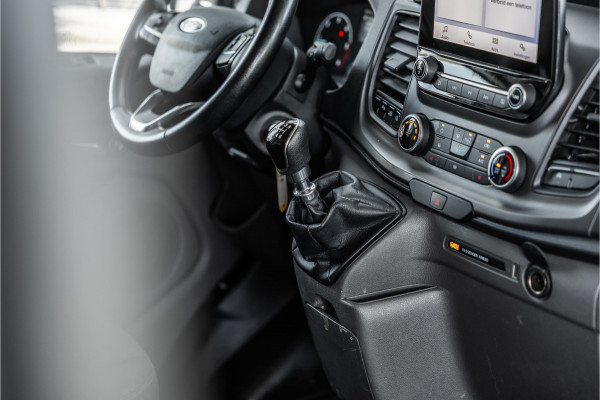 Ford Transit Custom 300 2.0 TDCI L2H1 | Raptor Edition | L+R Schuideur | CarPlay | Camera | Stoelverwarming | Trekhaak | PDC V+A | Betimmering | Nieuwe APK