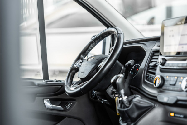 Ford Transit Custom 300 2.0 TDCI L2H1 | Raptor Edition | L+R Schuideur | CarPlay | Camera | Stoelverwarming | Trekhaak | PDC V+A | Betimmering | Nieuwe APK
