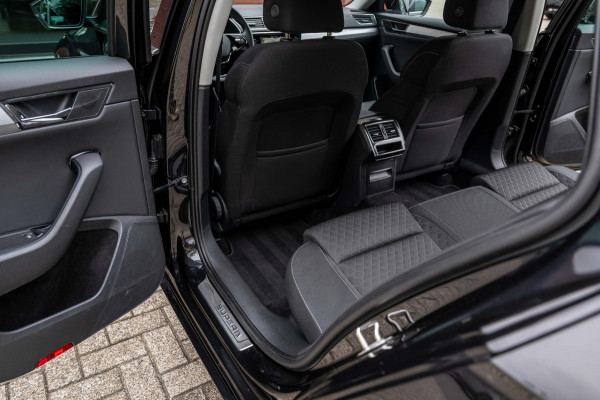 Škoda Superb Combi 1.5 TSI ACT Business Edition Trekhaak Orig NL Auto