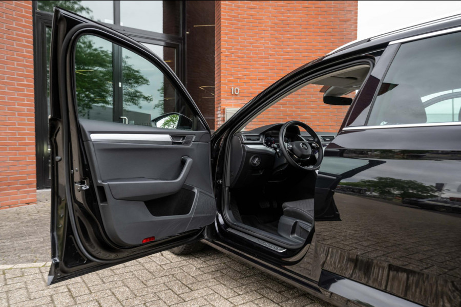 Škoda Superb Combi 1.5 TSI ACT Business Edition Trekhaak Orig NL Auto