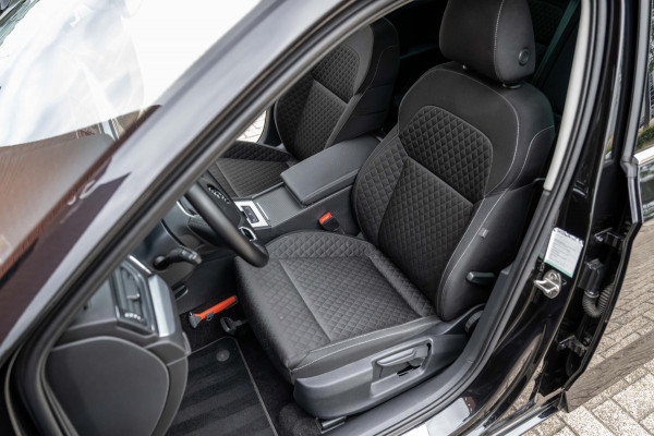 Škoda Superb Combi 1.5 TSI ACT Business Edition Trekhaak Orig NL Auto