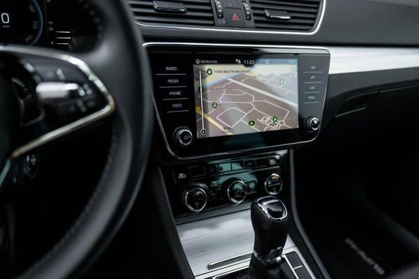 Škoda Superb Combi 1.5 TSI ACT Business Edition Trekhaak Orig NL Auto