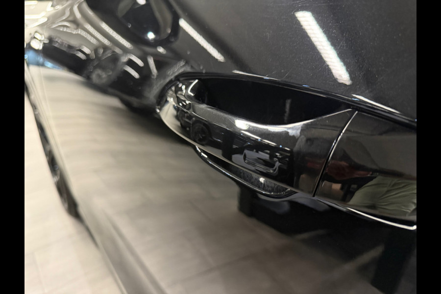 Audi Q8 60 TFSI e quattro S Line Comp Pano|RS Seat|HuD|Trekhaak