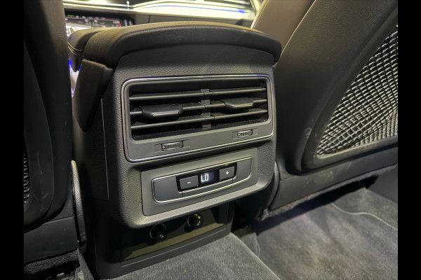 Audi Q8 60 TFSI e quattro S Line Comp Pano|RS Seat|HuD|Trekhaak