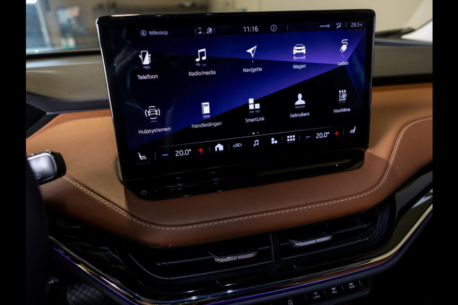 Škoda ENYAQ iV 80 204pk / Trekhaak / Dodehoekdetectie / Panorama dak / Adaptieve cruise control / Achteruitrijcamera / Apple carplay / Navigatie /