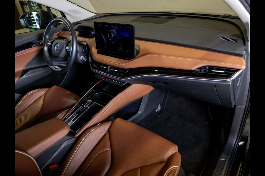 Škoda ENYAQ iV 80 204pk / Trekhaak / Dodehoekdetectie / Panorama dak / Adaptieve cruise control / Achteruitrijcamera / Apple carplay / Navigatie /