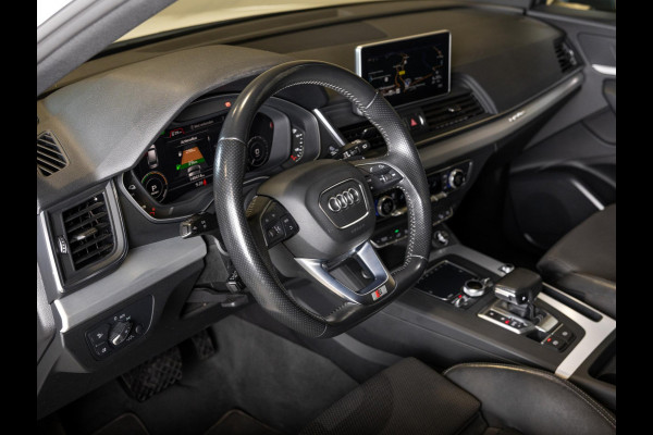 Audi Q5 55 TFSI e quattro Competition 367pk / Panorama dak / Adaptieve cruise control / Navigatie / Achteruitrijcamera / Apple carplay /