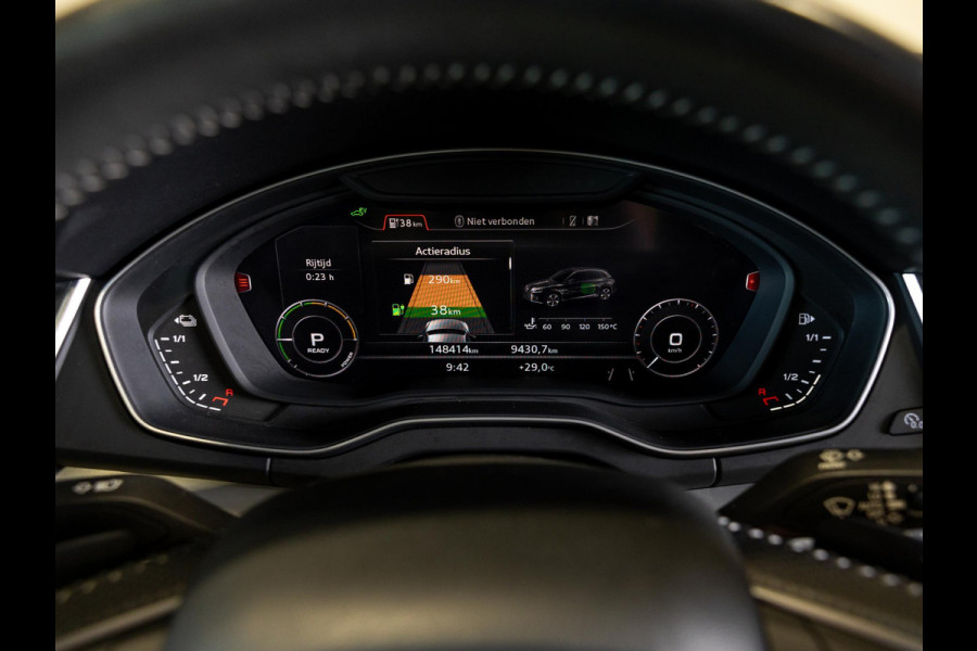 Audi Q5 55 TFSI e quattro Competition 367pk / Panorama dak / Adaptieve cruise control / Navigatie / Achteruitrijcamera / Apple carplay /