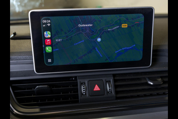 Audi Q5 55 TFSI e quattro Competition 367pk / Panorama dak / Adaptieve cruise control / Navigatie / Achteruitrijcamera / Apple carplay /