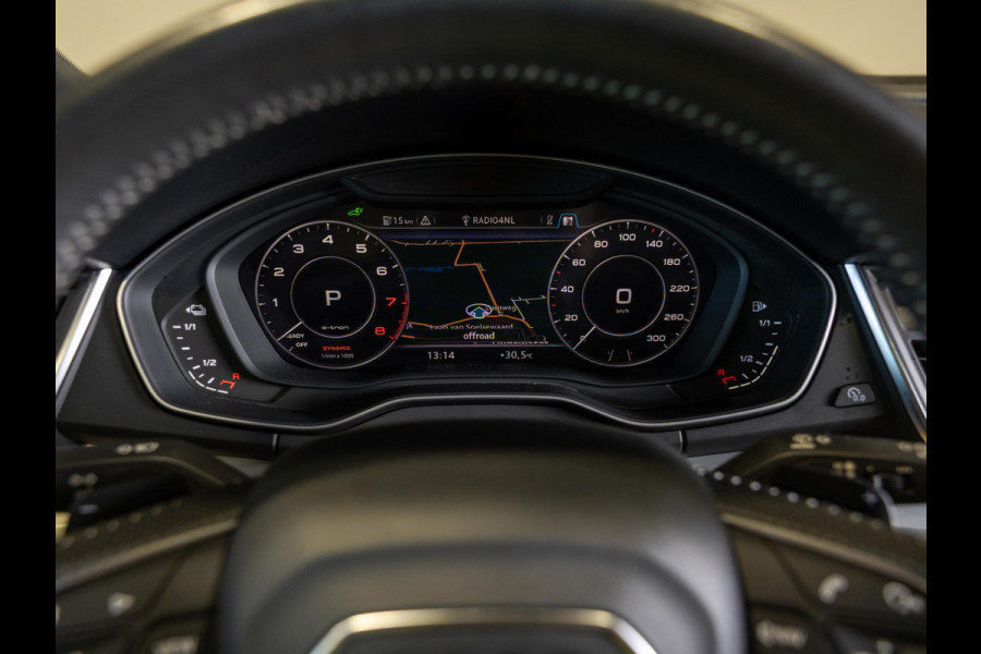 Audi Q5 55 TFSI e quattro Competition 367pk / Panorama dak / Adaptieve cruise control / Stoelverwarming / Dodehoekdetectie / Achtertuitrijcamera / Apple carplay /