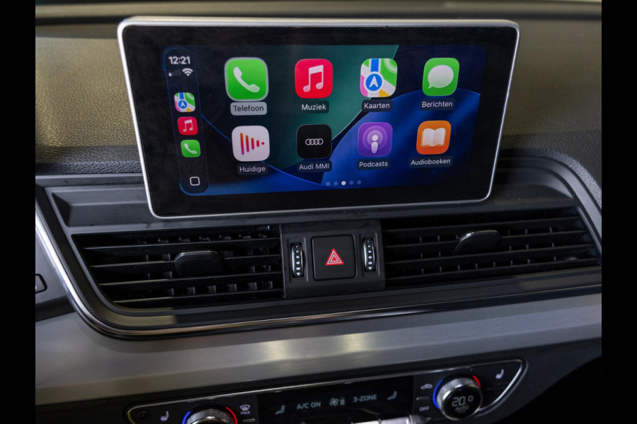 Audi Q5 55 TFSI e quattro Competition 367pk / Panorama dak / Adaptieve cruise control / Stoelverwarming / Dodehoekdetectie / Achtertuitrijcamera / Apple carplay /