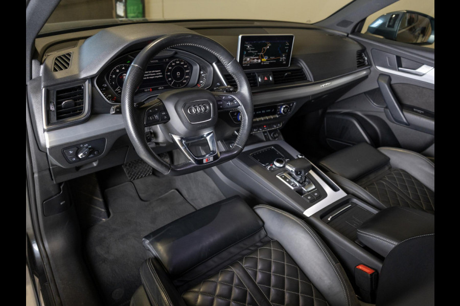 Audi Q5 55 TFSI e quattro Competition 367pk / Panorama dak / Adaptieve cruise control / Stoelverwarming / Dodehoekdetectie / Achtertuitrijcamera / Apple carplay /