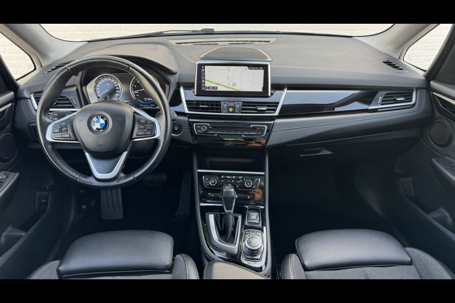 BMW 2 Serie Active Tourer 225xe iPerformance High Executive Camera Panodak Clima Stoelverw All-Season