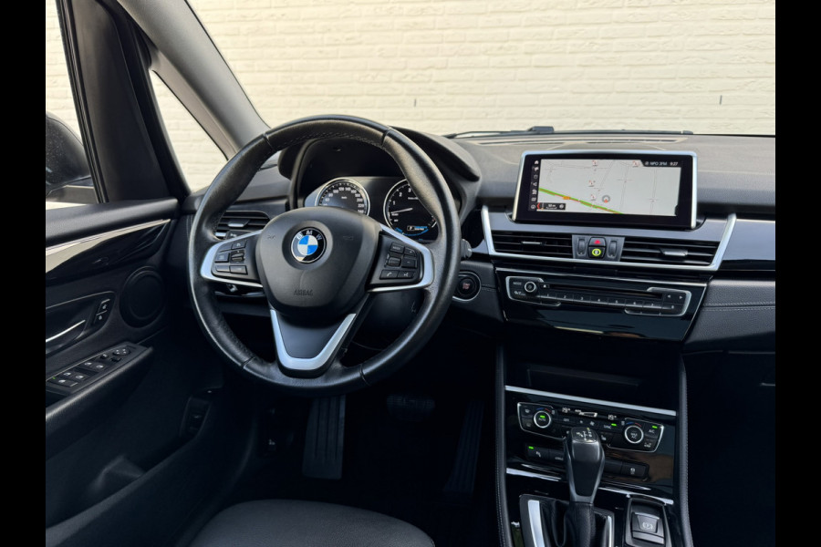 BMW 2 Serie Active Tourer 225xe iPerformance High Executive Camera Panodak Clima Stoelverw All-Season