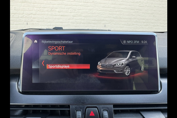 BMW 2 Serie Active Tourer 225xe iPerformance High Executive Camera Panodak Clima Stoelverw All-Season