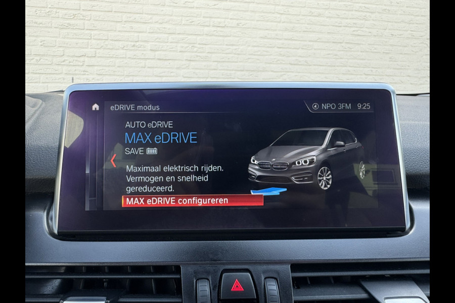 BMW 2 Serie Active Tourer 225xe iPerformance High Executive Camera Panodak Clima Stoelverw All-Season