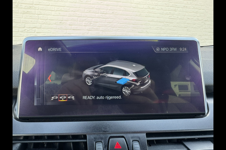 BMW 2 Serie Active Tourer 225xe iPerformance High Executive Camera Panodak Clima Stoelverw All-Season