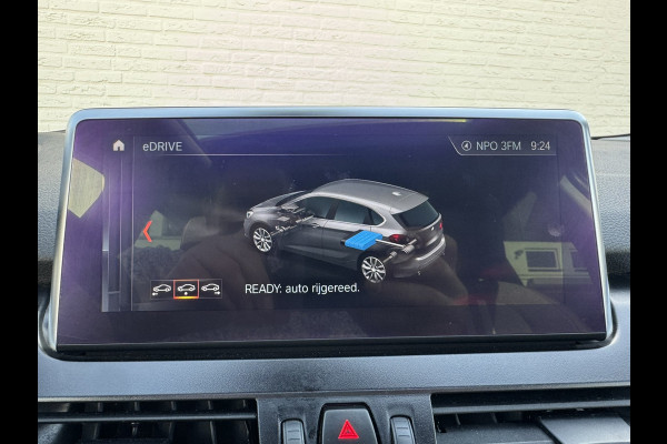 BMW 2 Serie Active Tourer 225xe iPerformance High Executive Camera Panodak Clima Stoelverw All-Season