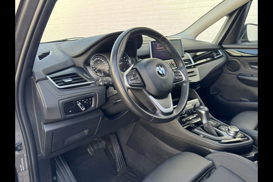 BMW 2 Serie Active Tourer 225xe iPerformance High Executive Camera Panodak Clima Stoelverw All-Season