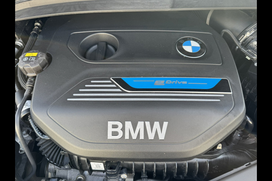 BMW 2 Serie Active Tourer 225xe iPerformance High Executive Camera Panodak Clima Stoelverw All-Season