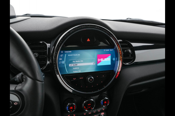 MINI Electric MINI Yours 33 kWh [3-Fase-11kW] {SoH-95%} (INCL-BTW) Aut. *HEATPUMP | LEATHER | HARMAN/KARDON | DIGI-COCKPIT | HEAD-UP | FULL-LED | NAVI-FULLMAP | HEATED-SPORTSEATS | DAB | CRUISE | KEYLESS | AMBIENTLIGHT | PRIVACY-GLASS | 17"ALU*
