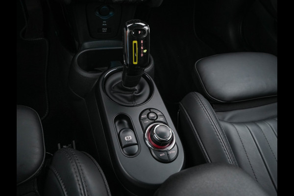MINI Electric MINI Yours 33 kWh [3-Fase-11kW] {SoH-95%} (INCL-BTW) Aut. *HEATPUMP | LEATHER | HARMAN/KARDON | DIGI-COCKPIT | HEAD-UP | FULL-LED | NAVI-FULLMAP | HEATED-SPORTSEATS | DAB | CRUISE | KEYLESS | AMBIENTLIGHT | PRIVACY-GLASS | 17"ALU*