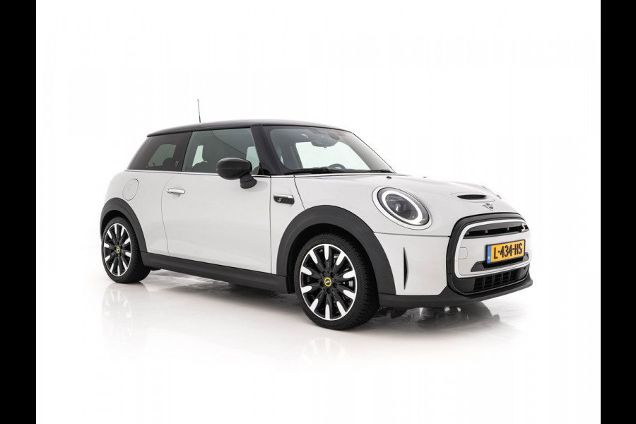 MINI Electric MINI Yours 33 kWh [3-Fase-11kW] {SoH-95%} (INCL-BTW) Aut. *HEATPUMP | LEATHER | HARMAN/KARDON | DIGI-COCKPIT | HEAD-UP | FULL-LED | NAVI-FULLMAP | HEATED-SPORTSEATS | DAB | CRUISE | KEYLESS | AMBIENTLIGHT | PRIVACY-GLASS | 17"ALU*