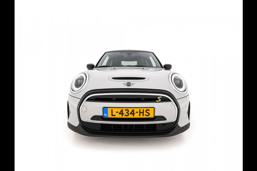MINI Electric MINI Yours 33 kWh [3-Fase-11kW] {SoH-95%} (INCL-BTW) Aut. *HEATPUMP | LEATHER | HARMAN/KARDON | DIGI-COCKPIT | HEAD-UP | FULL-LED | NAVI-FULLMAP | HEATED-SPORTSEATS | DAB | CRUISE | KEYLESS | AMBIENTLIGHT | PRIVACY-GLASS | 17"ALU*