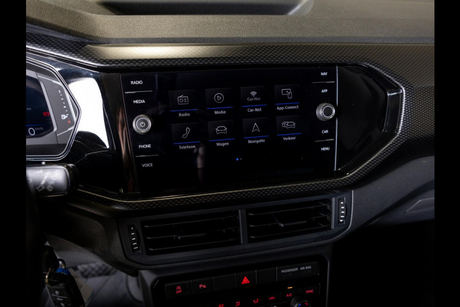 Volkswagen T-Cross 1.0 TSI Life 116pk / Navigatie / Stoelverwarming / Adaptieve cruise control / Apple carplay / Airco / Klimaatregeling /