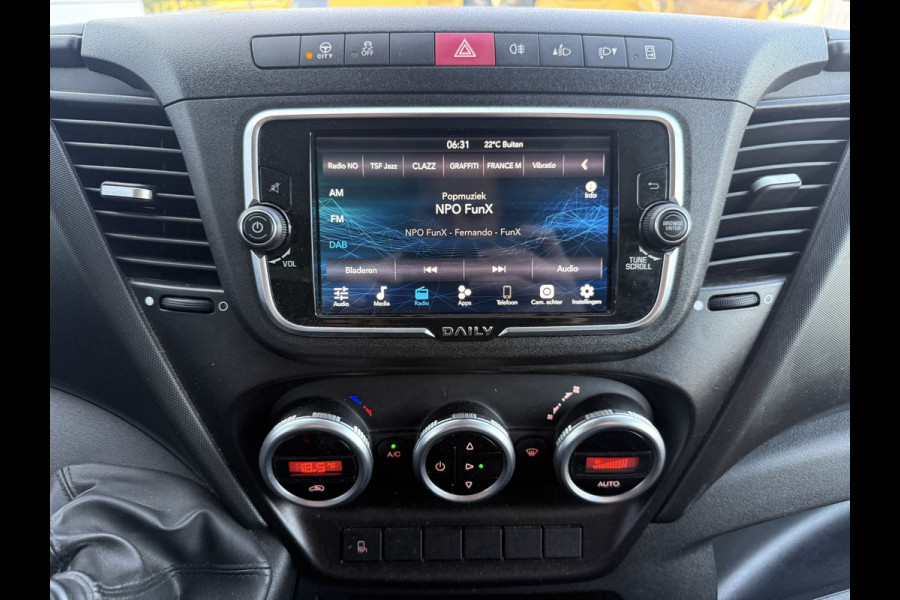 Iveco Daily 35C16 3.0 Laadklep Bakwagen Dubbellucht Climate Control Cruise Control Meubelbak Koffer