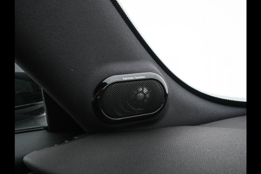 MINI Electric MINI Yours 33 kWh [3-Fase-11kW] {SoH-95%} (INCL-BTW) Aut. *HEATPUMP | LEATHER | HARMAN/KARDON | DIGI-COCKPIT | HEAD-UP | FULL-LED | NAVI-FULLMAP | HEATED-SPORTSEATS | DAB | CRUISE | KEYLESS | AMBIENTLIGHT | PRIVACY-GLASS | 17"ALU*