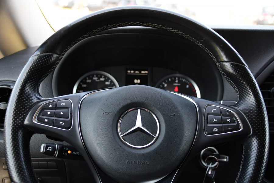 Mercedes-Benz Vito 116 CDI L2 PB Edition Camera, Adaptieve Cruise, Carplay, LED, 164pk, Automaat, Stoelverwarming, Leder, Trekhaak, Uniek!