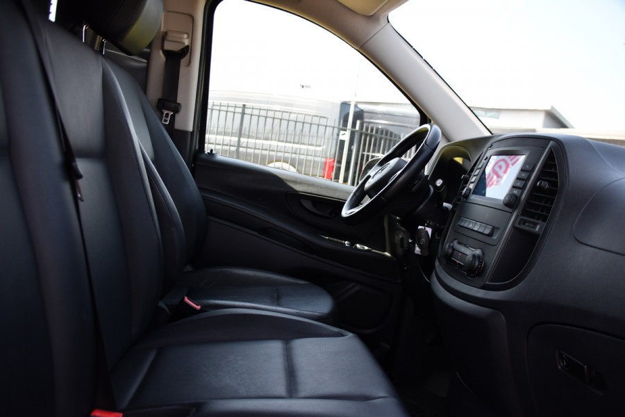 Mercedes-Benz Vito 116 CDI L2 PB Edition Camera, Adaptieve Cruise, Carplay, LED, 164pk, Automaat, Stoelverwarming, Leder, Trekhaak, Uniek!