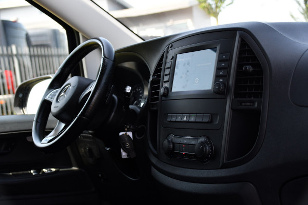 Mercedes-Benz Vito 116 CDI L2 PB Edition Camera, Adaptieve Cruise, Carplay, LED, 164pk, Automaat, Stoelverwarming, Leder, Trekhaak, Uniek!