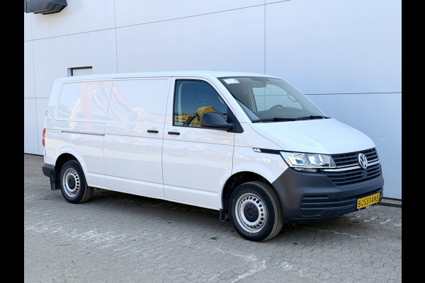 Volkswagen E-Transporter 113PK 37,3kWh L2H1 Elektrisch! 138KM WLTP Trekhaak Carplay Airco Stoelverwarming Parkeersensoren Transporter